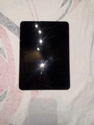 Apple iPad Pro 11” (3. Gen) 128GB Grau – Top Zustand, OVP - Bild 1 von 4