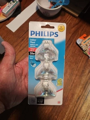 3 Philips 20W MR16 GU5.3 Base Indoor Flood Bulbs - Image 1 of 4
