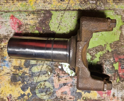 1971-1981 CORVETTE L-48 ORIGINAL GM TH350 TRANSMISSION YOKE WITH STRAPS - Image 1 of 4