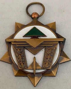 Lebanon Order of the Eagle Airforce Military Pilot Medal Badge (3rd Class) - Picture 1 of 3