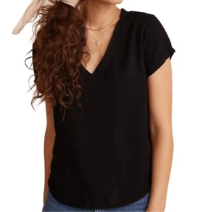 T-shirt Bella Dahl manica corta scollo a V nera taglia media - Foto 1 di 5