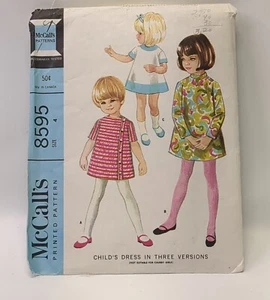 Armario vintage 1967 McCall's estampado patrón 8595 niño pequeño talla 4 años 60 - Imagen 1 de 7
