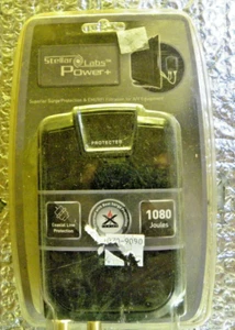 Steller Labs Power Surge Protector filtrazione EMI/RFI per apparecchiature A/V 1080 Jou - Foto 1 di 6