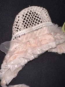 New Handmade Pink Bonnet Photo Prop For Newborn - Picture 1 of 3