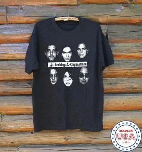 Camisa de miembro de la banda de Deadboy & the Elephantmen rara negra todas las tallas AQ117 - Imagen 1 de 3
