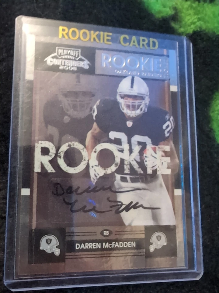 BGS 9.5 Gem Mint Darren Mcfadden 2008 Playoff Contenders #123 Rookie Card Auto - Image 1 of 3