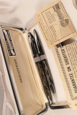 VINTAGE SHEAFFER  STATESMAN DELUXE "1000" LIFETIME BALANCE FOUNTAIN PEN SET - Image 1 of 4