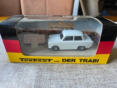 Vitesse 1/43 Modellauto V06400W - Trabant Der Trabi - Weiss OVP - Bild 1 von 3