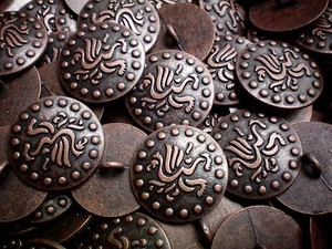 23mm 36L Bronze Dragon Design Metal Shank Jacket Suit Craft Buttons (M40) - Picture 1 of 3