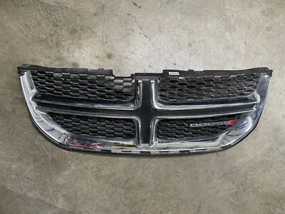 Dodge Grand Caravan 2013-2020 parrilla delantera cromada 66100689AC OEM Foto 1 de 4