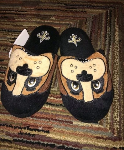 NWT NFL NEW ORLEANS SAINTS MASCOT BOYS SLIPPERS SZ S Cover