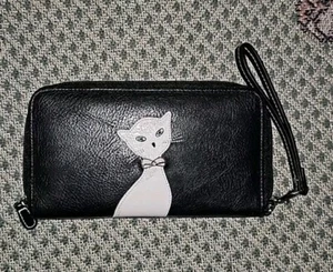 Rosetti Wristlet White Cat Design Wallet - Picture 1 of 6