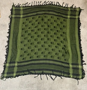 Green Skulls Shemagh 36x34" Tactical Scarf Face & Neck Sun & Sand Desert Scarf - Picture 1 of 3