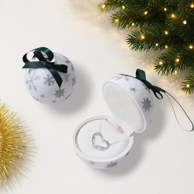 Idea Regalo Donna Natale Portagioielli Pallina con Collana Cuore Argento - Immagine 1 di 4
