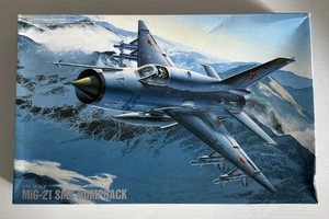 Fujimi escala 1/72 MiG-21 SMT jorobado NUEVO - 27022 - Imagen 1 de 4