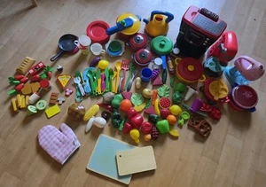 Geschirr Kinderküche Mixer Kaffeemaschine Töpfe Teller Holz - Bild 1 von 7