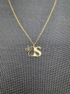 Kettenanhänger Buchstabe S Gold Farbe Edelstahl Alphabet Anhänger Halskette DE - Bild 1 von 12