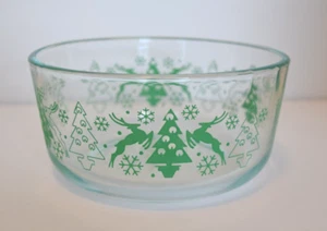 Tazón de vidrio de almacenamiento de 4 tazas Pyrex verde reno edición limitada - Imagen 1 de 6