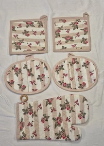 Gold Coast 5 Piece Oven Mitt Pot Holders Gift Set Pink/Mauve Floral Pattern NEW - Picture 1 of 10