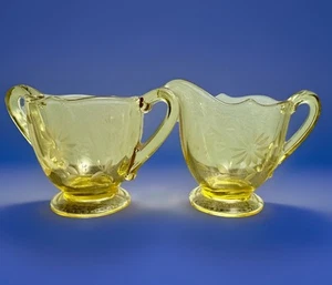 FEDERAL DEPRESSION GELB GLAS BLUMENMUSTER KAFFEE TEE TASSE STCK 2 - Bild 1 von 3