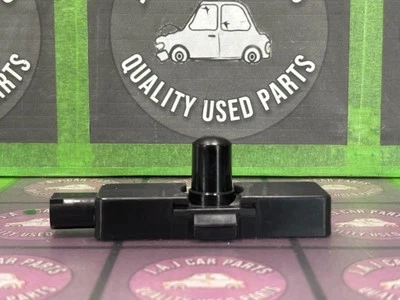 Mercedes Benz CLK350 2006 sensor de temperatura de aire acondicionado (identidad: 220 830 02 72) fabricante de equipos originales Foto 1 de 4