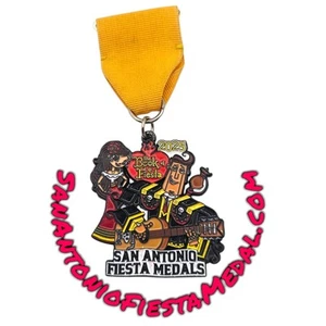 2025 Book of Fiesta medal MANOLO Y MARIA (SanAntonioFiestaMedal.com) - Picture 1 of 3