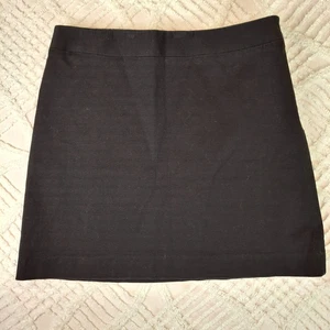 Banana Republic Rock Damen 6 schwarz A-Linie gerippt Mini Stretch adrett kurz - Bild 1 von 8