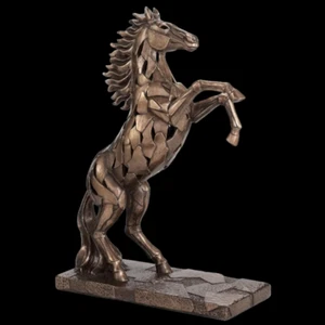 PFERD MIT ERHÖHTEN REIFEN BELEUCHTET VERONESE WU78111A1 - Bild 1 von 6