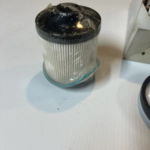 Carquest 86615 Fuel Filter for 2011-2016 Ford F250 6.7L Diesel - Picture 1 of 4