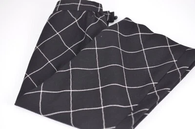 Saia Feminina Emanuel Ungaro Tamanho 4 Xadrez Zíper Lateral Lã Preta Linha A Divertida Casual - Imagem 1 de 4