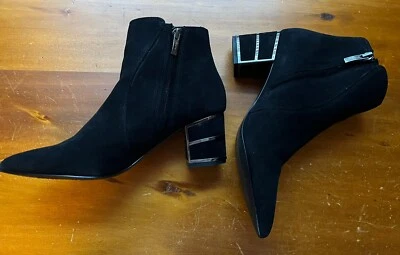 NEW STEVEN By Steve Madden Black Suede BENNET Geometric Heel Ankle Boots 7.5 M - Image 1 of 4
