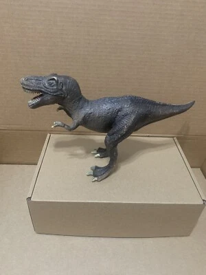 Schleich 12 Inch Tyrannosaurus Rex T-Rex Realistic Dinosaur Figure D-73527 - Image 1 of 4
