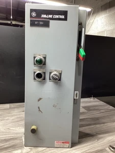 General Electric CR308C1042RADTLT 30A COMBINACIÓN FUSIBLE #105D136PR5*SI - Imagen 1 de 8