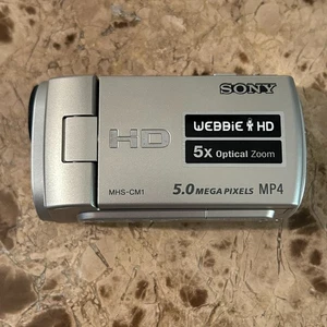 Sony MHS-CM1 HD Camcorder 5,0 Megapixel MP4 5-fach optischer Zoom UNGETESTET - Bild 1 von 12