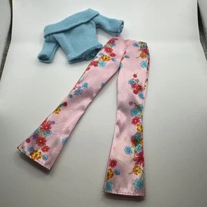 Mattel 25702 Barbie 2002 Fashion Avenue Collectible Top Pants Accessories - Picture 1 of 6