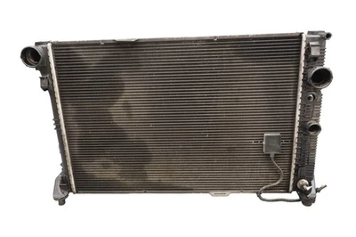 Conjunto de radiador de refrigeración por agua para motor Mercedes W207 E350 E550 E400 10-17 OEM Foto 1 de 4