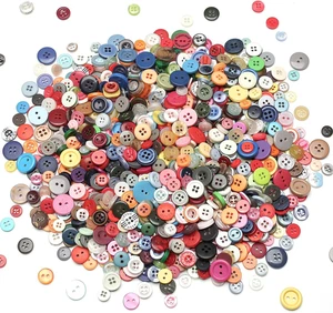 1000 Small Hand-Painted Multicolor Resin Sewing Craft Buttons - Picture 1 of 12
