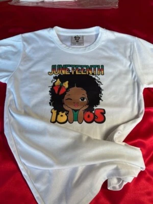 Hand Designed Size Small Sublimation Designed "Juneteenth " Polyester T-Shirt  Foto 1 de 2