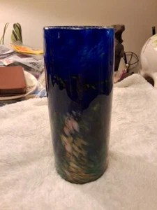 John Fields, 1999, 10 Zoll blaue Monet Landschaft, mundgeblasene Zylinder Vase - Bild 1 von 5