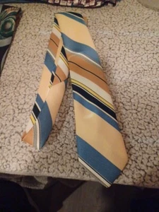Montgomery Ward Men Neck Tie 100% Polyester Yellow Multicolor - Picture 1 of 4