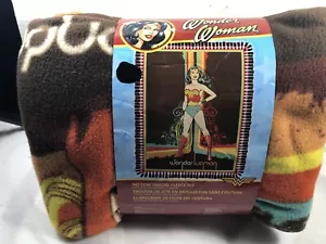 Wonder Woman No Sew Throw/Blanket Fleece Kit NEW! Size 43x55” DC Comic Originals - Picture 1 of 3
