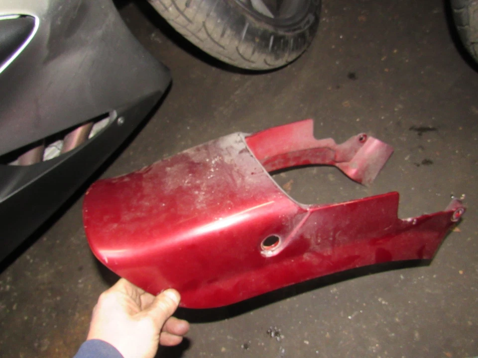 Honda VF700 C V45 1985 Magna capó trasero carenado guardabarros Foto 1 de 1