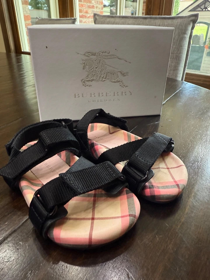 Burberry Children Girl’s Bright Rose Canvas Sandals Size 23 EUC with Box - Image 1 of 4