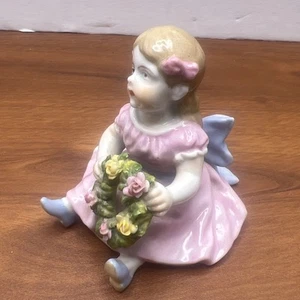 RARE Von Schierholz Young Girl Holding Flowers Germany #765 Figurine - Picture 1 of 7