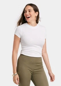 A New Day Women's Slim Fit Short Sleeve Ribbed T-Shirt White Size Large - Picture 1 of 2