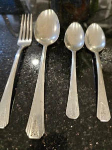 4 Vintage Oneida Community Par Plate Spoons 6” - Picture 1 of 2