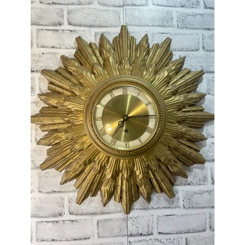 Vintage MCM Welby Sunburst 8 Day Wind Up Wall Clock Cover