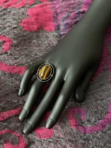 Superb Vintage Genuine Tiger's Eye in 14K Gold Setting Ring - Size 6 - Picture 1 of 6