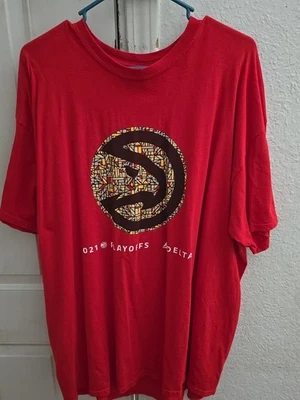 Atlanta Hawks 2021 Playoffs Mens 2XL T-SHIRT Gildan Heavy Cotton NBA Basketball  - Image 1 of 4