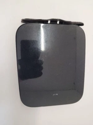 2004 05 06 07 2008 Nissan Armada Fuel Filler Door Black  - Image 1 of 4